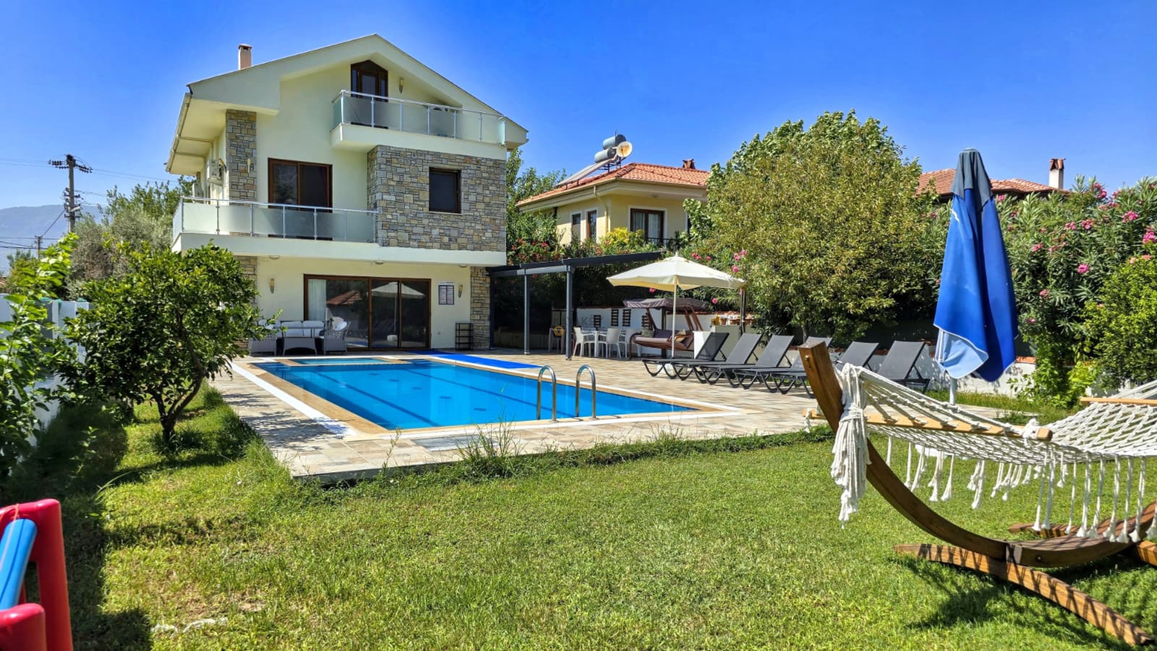 Villa Main