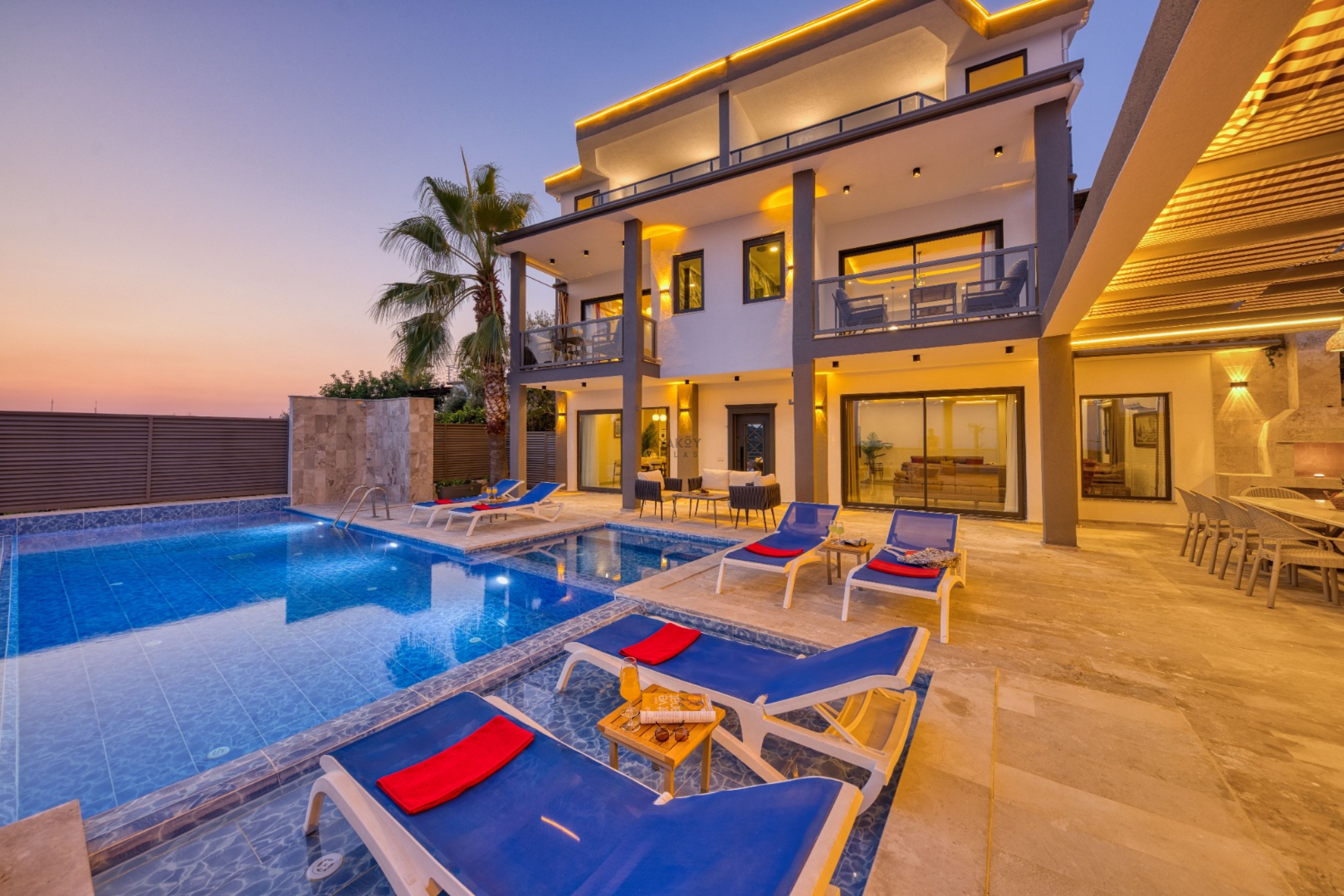 Villa Main