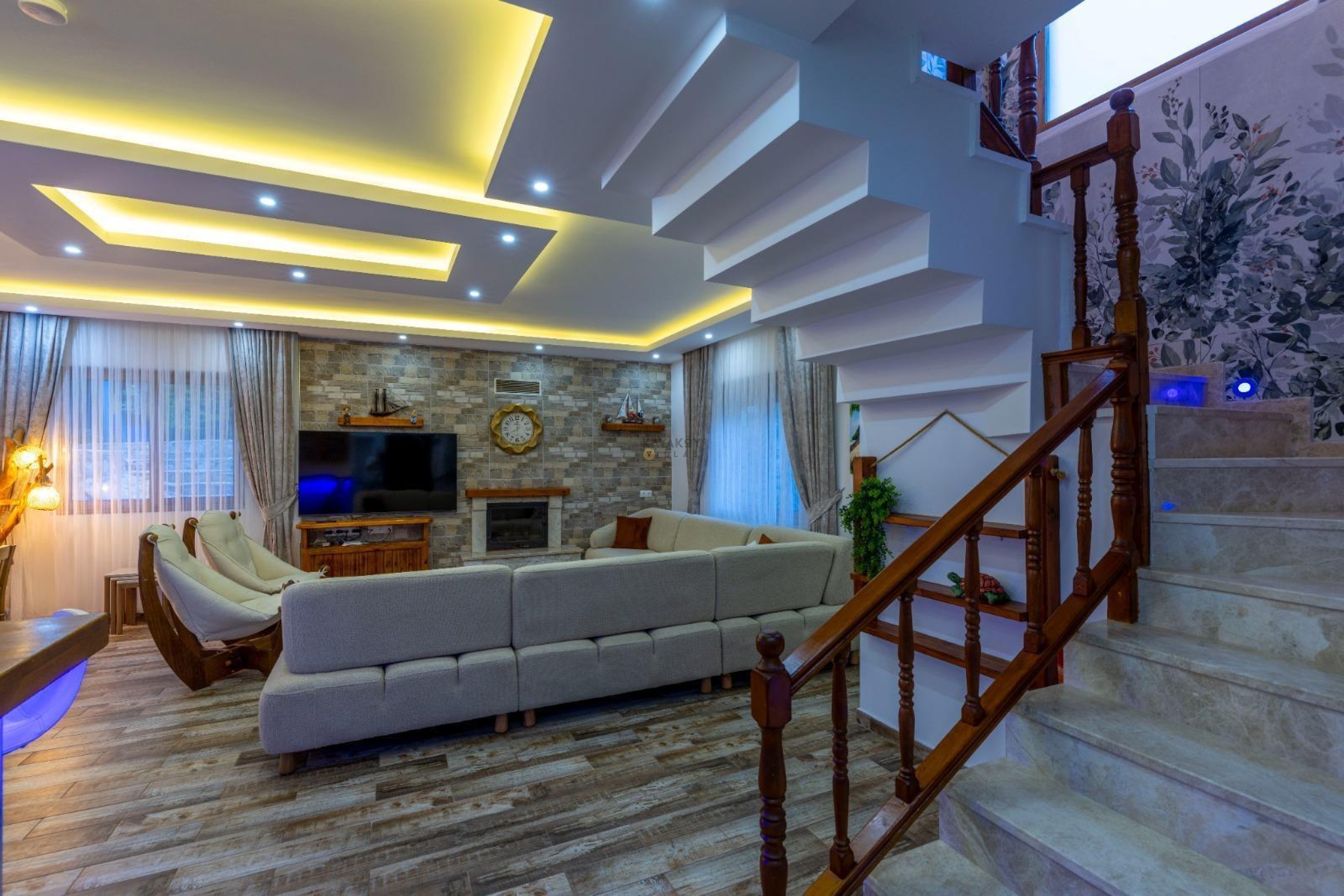 Gallery 0