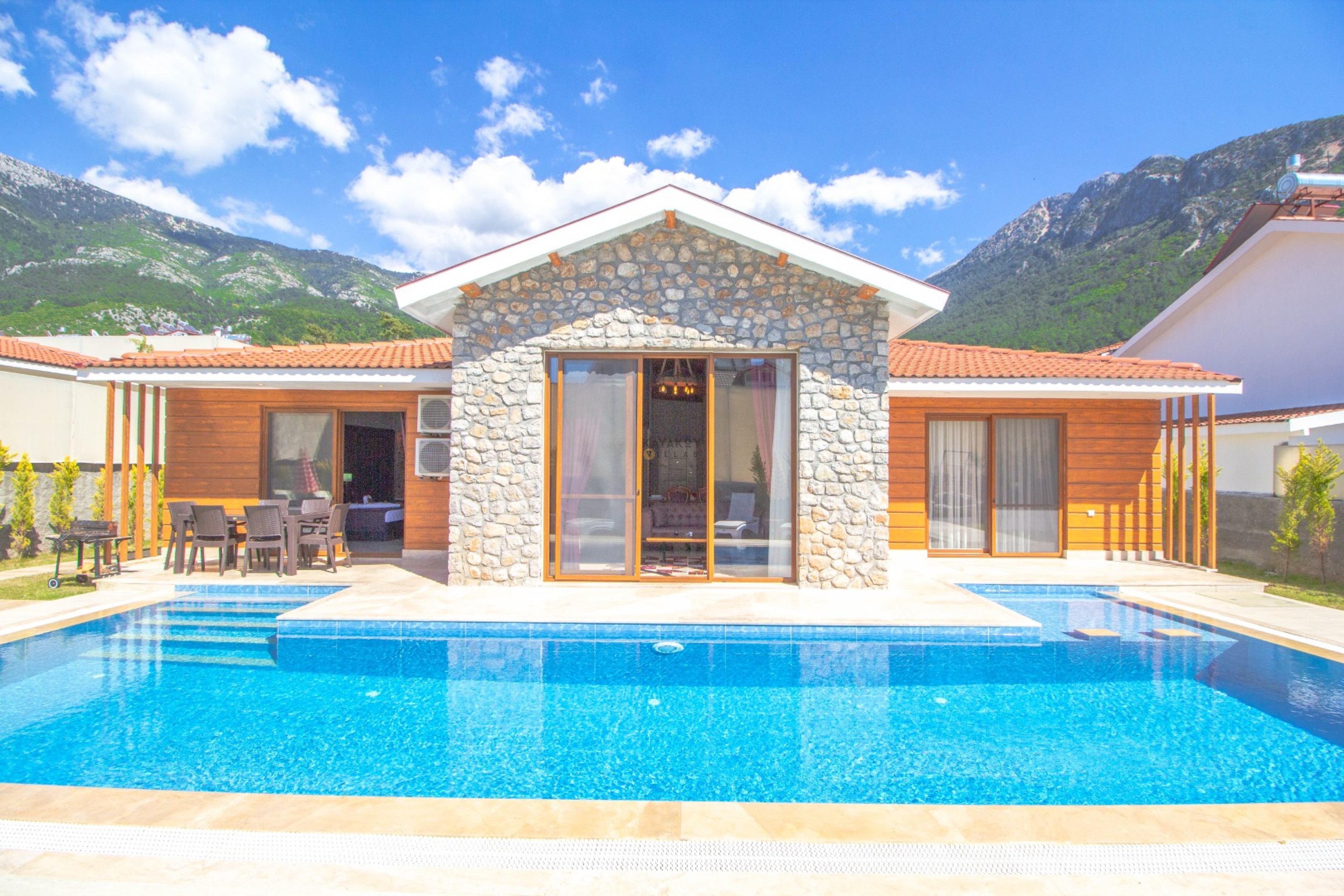 Villa Main