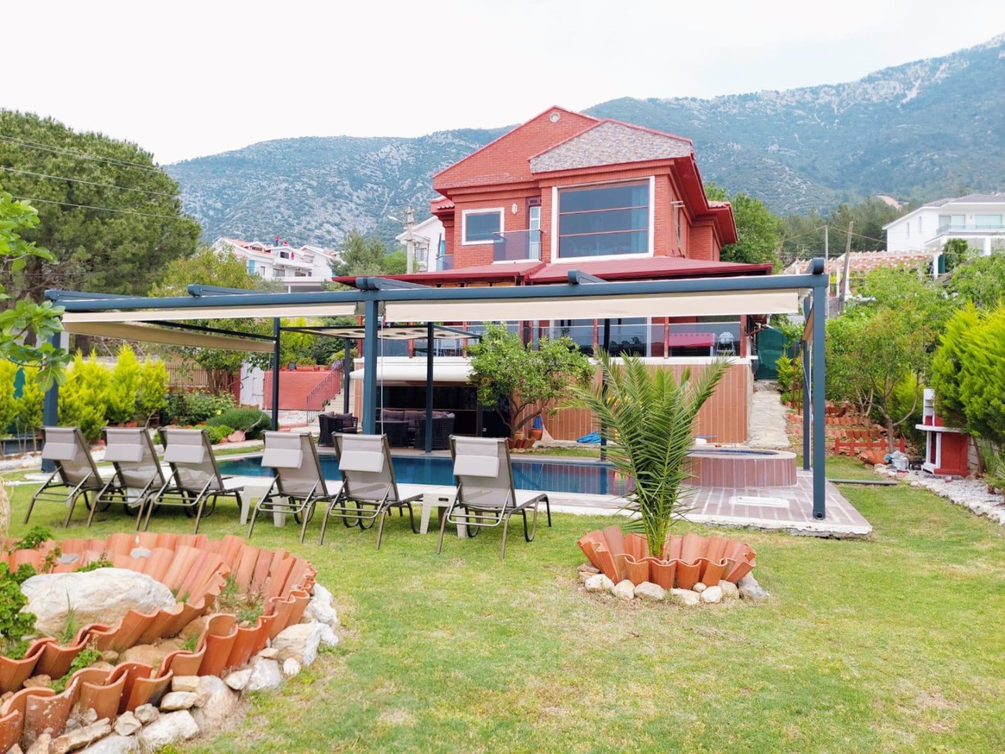 Villa Main
