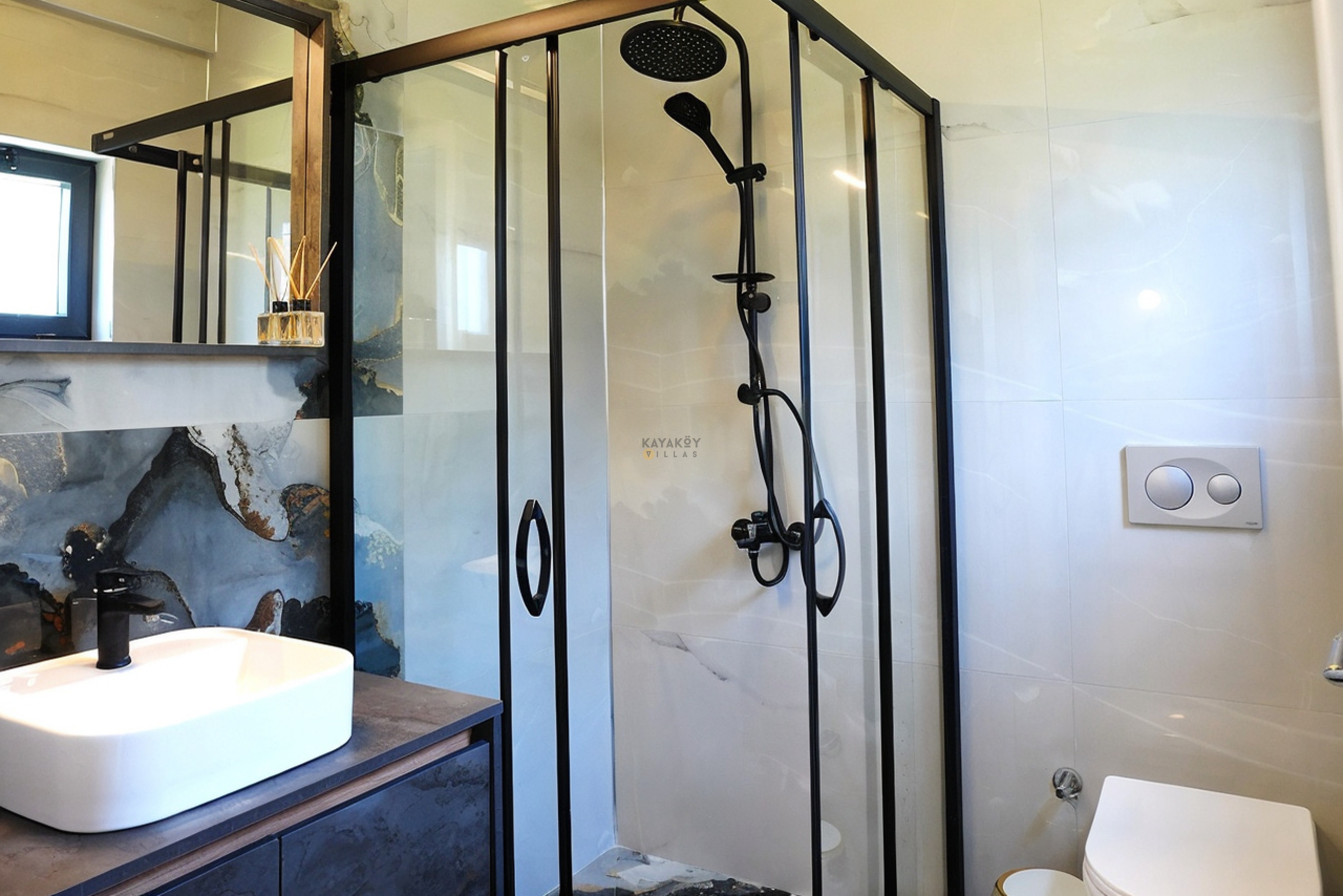 Mobile Gallery 16