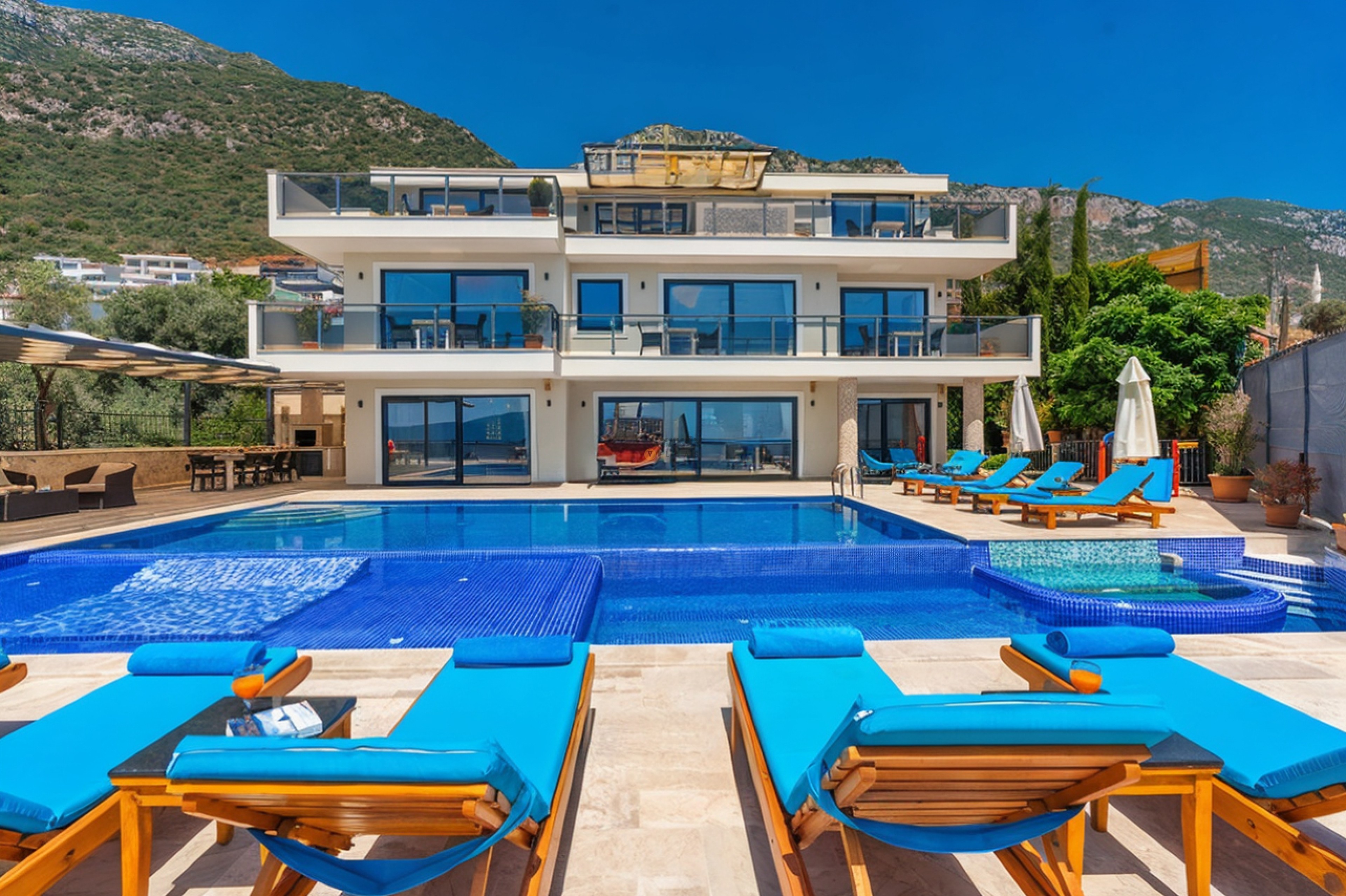 Villa Main
