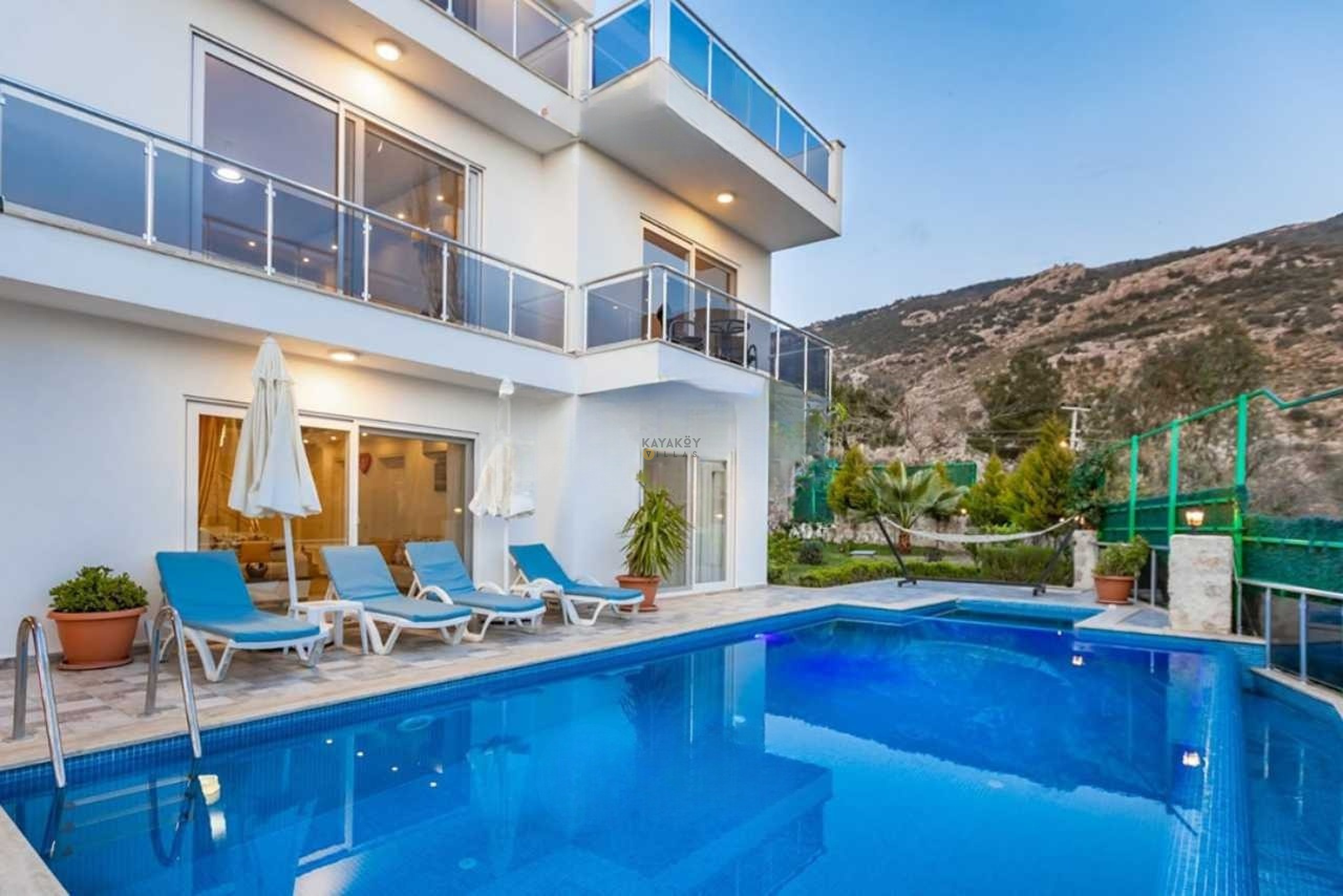 Villa Main