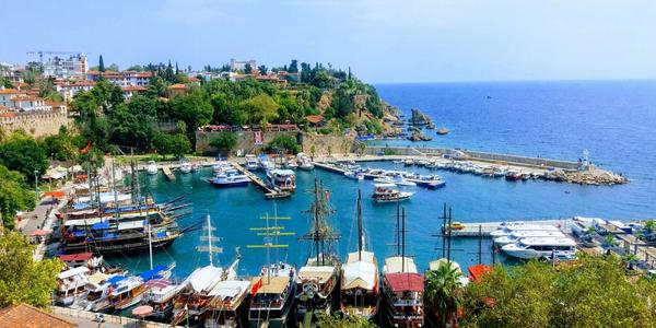 Kalkan Yeme İçme Tavsiyeleri: Eksiksiz Gezi Rehberi