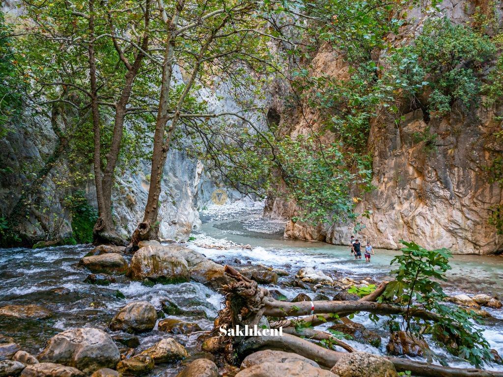 Saklıkent Nerede, Nasıl Gidilir ve Neler Yapılır?