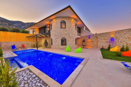 Villa Kale 2 Fethiye Seydikemer Bölgesinde Kiralık Villa