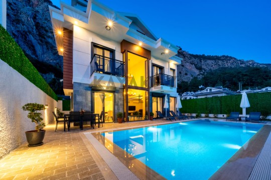 Villa Karanfil Fethiye Göcek Bölgesinde Kiralık Villa