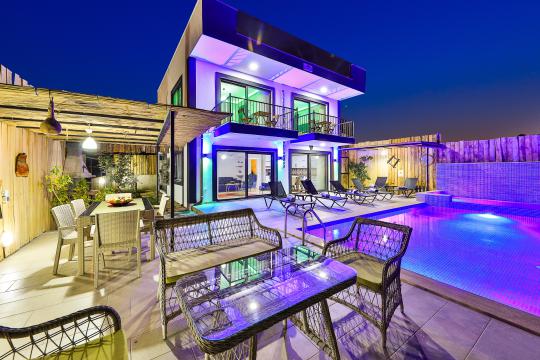 Villa Viral Duo Kaş Gökseki Bölgesinde Kiralık Villa